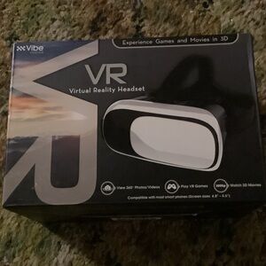 Vibe VR Headset - Sleek Black and White